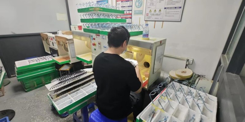 Frame polishing line